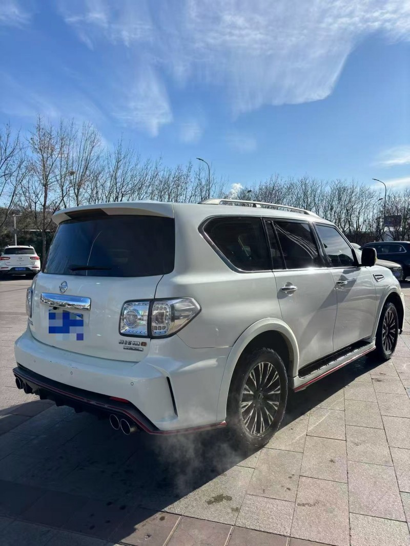 承德18年日产途乐7