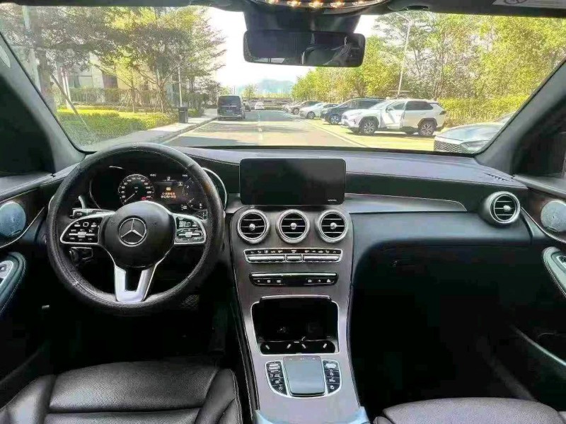 广州21年奔驰GLC9