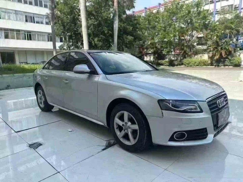 珠海12年奥迪A4L3