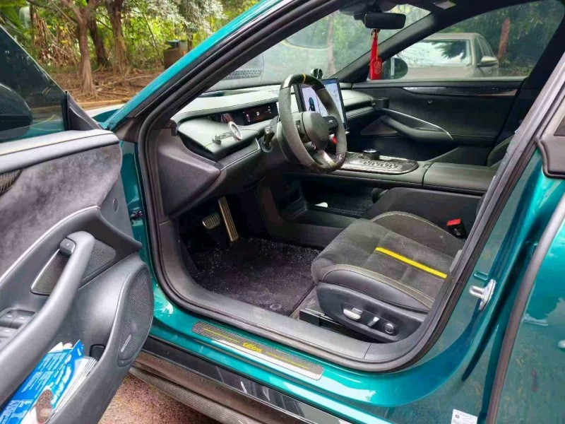 重庆25年小米SU73