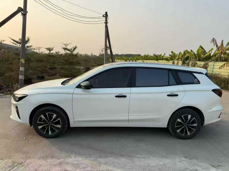 深圳22年荣威Ei57