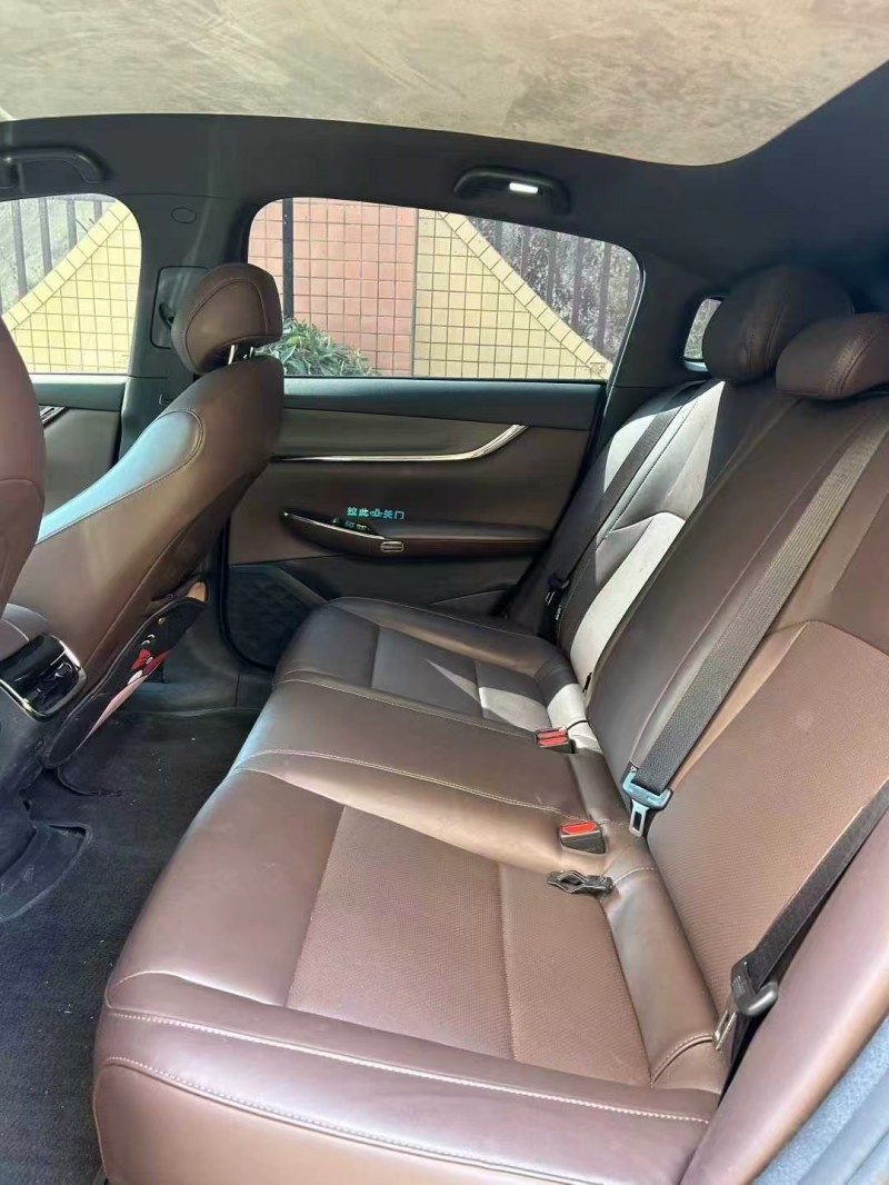 东莞25年长安汽车启源4