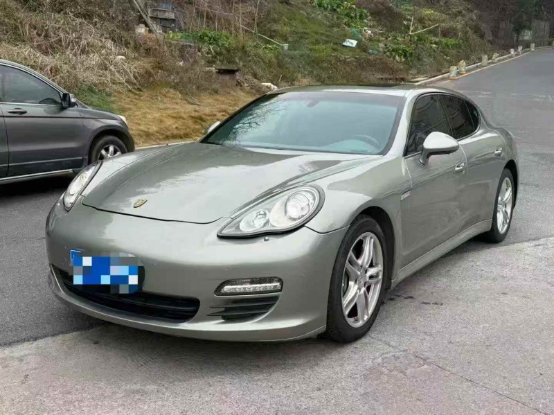 三明13年保时捷帕拉梅拉4