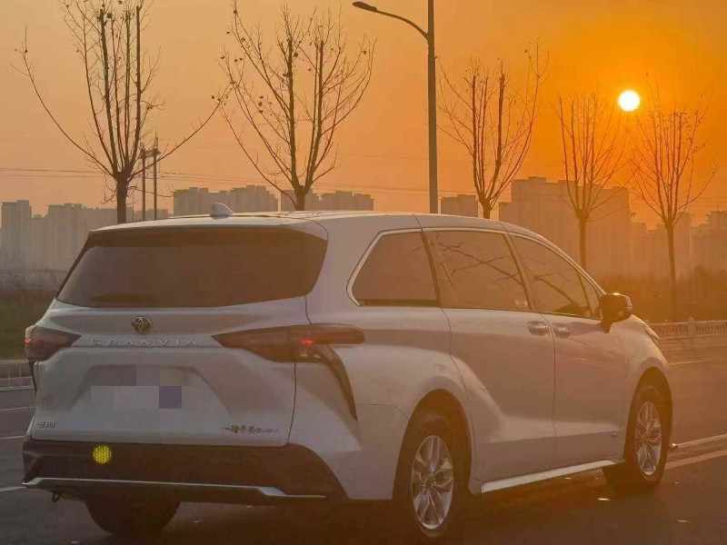 榆林25年丰田格瑞维亚8