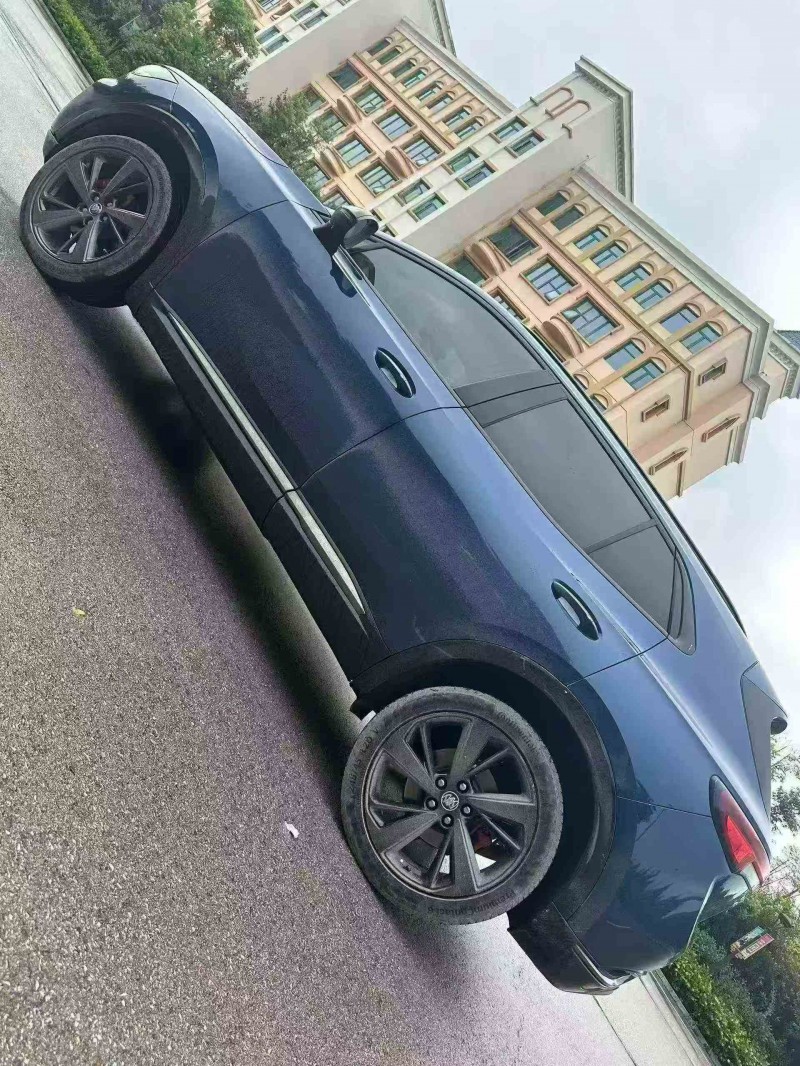 遂宁21年别克昂科威8