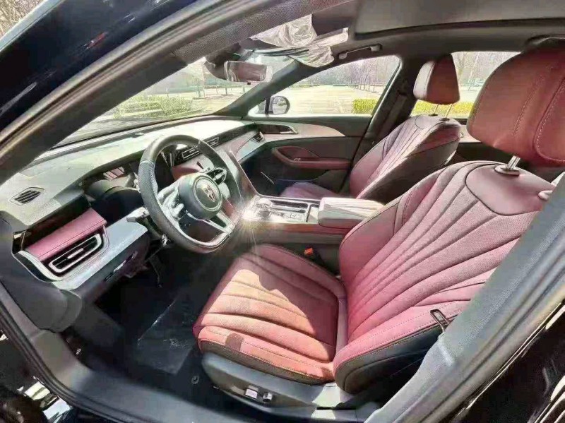 金华25年红旗H52