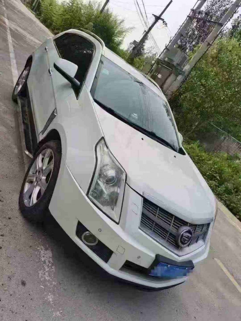 临沂15年凯迪拉克SRX3