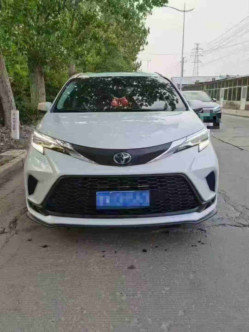 临沂24年丰田格瑞维亚1