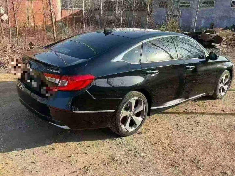 临沂19年本田雅阁7