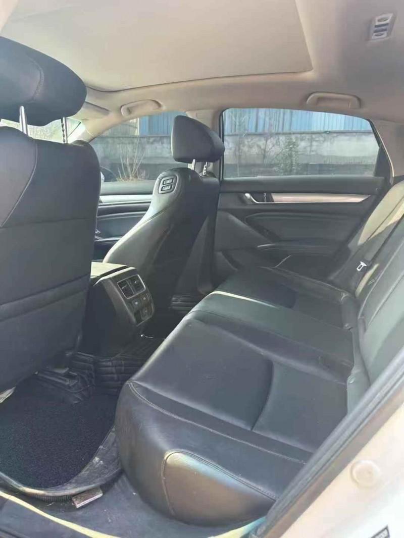 临沂20年本田雅阁4