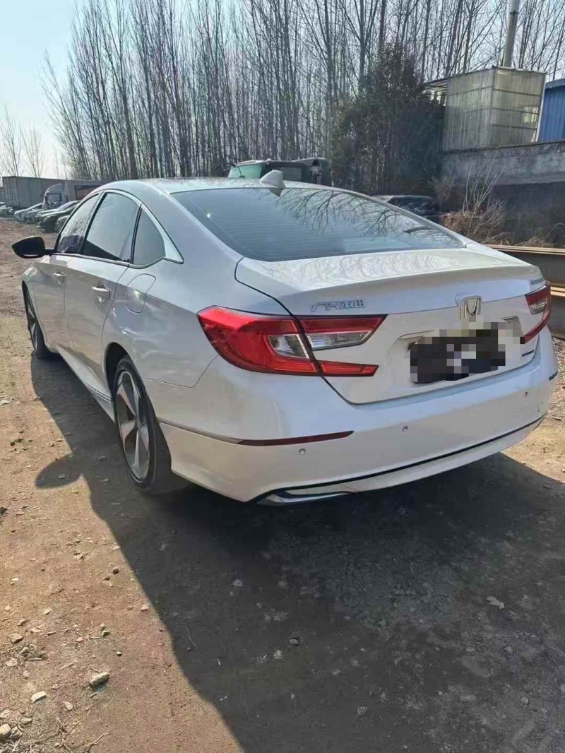 临沂20年本田雅阁8