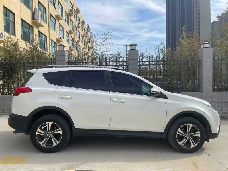 平顶山16年丰田RAV4荣放2