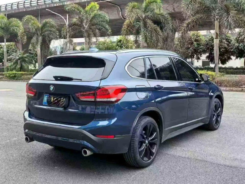 三明20年宝马X18