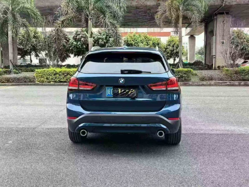 三明20年宝马X19