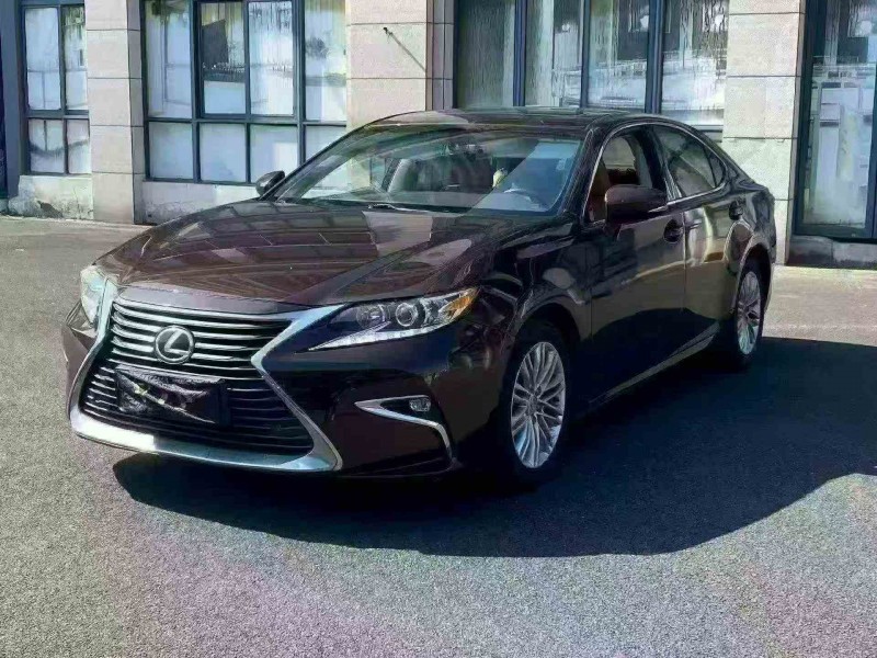 三明16年雷克萨斯ES2