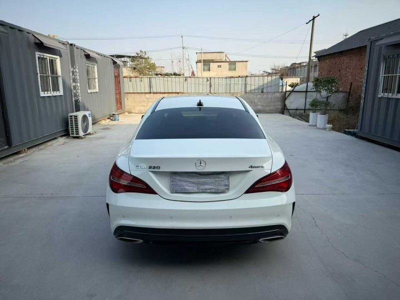 徐州17年奔驰CLA8