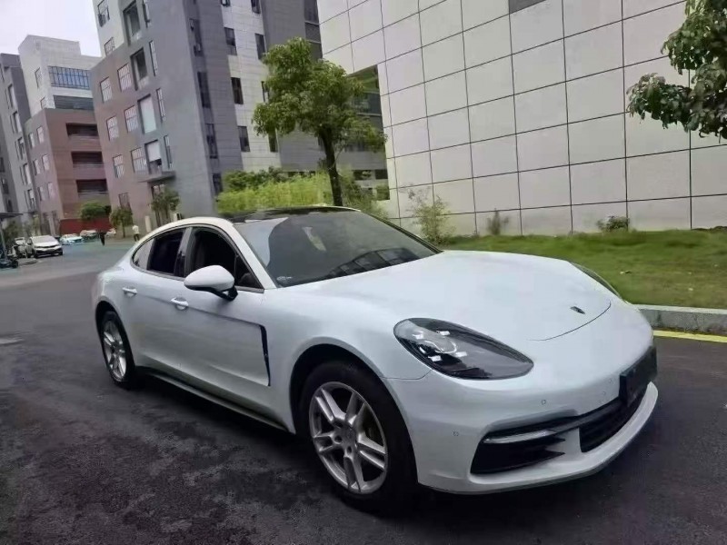 广州18年保时捷帕拉梅拉2