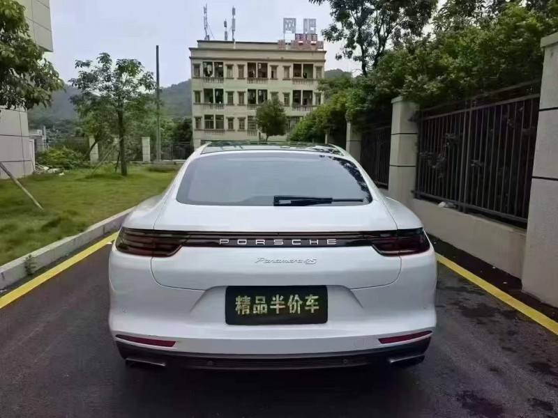 广州18年保时捷帕拉梅拉9