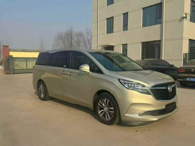 连云港21年别克GL82