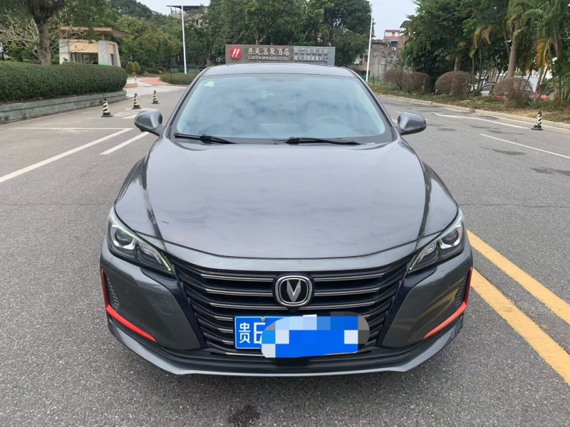 茂名21年长安汽车睿骋1