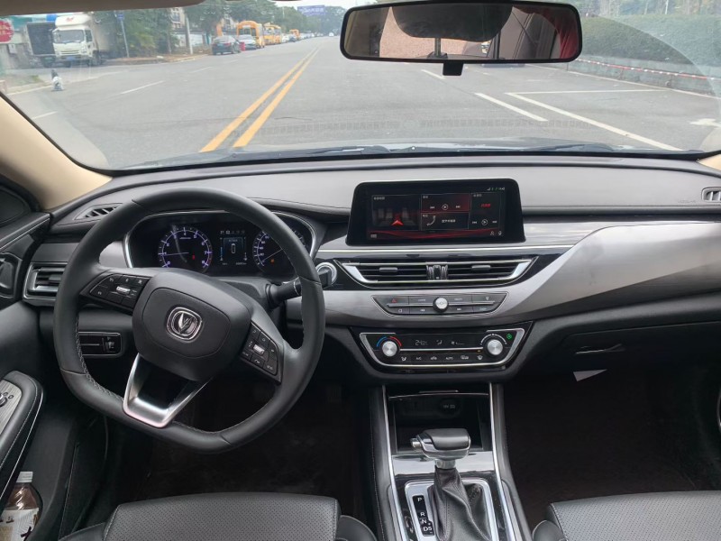 茂名21年长安汽车睿骋5