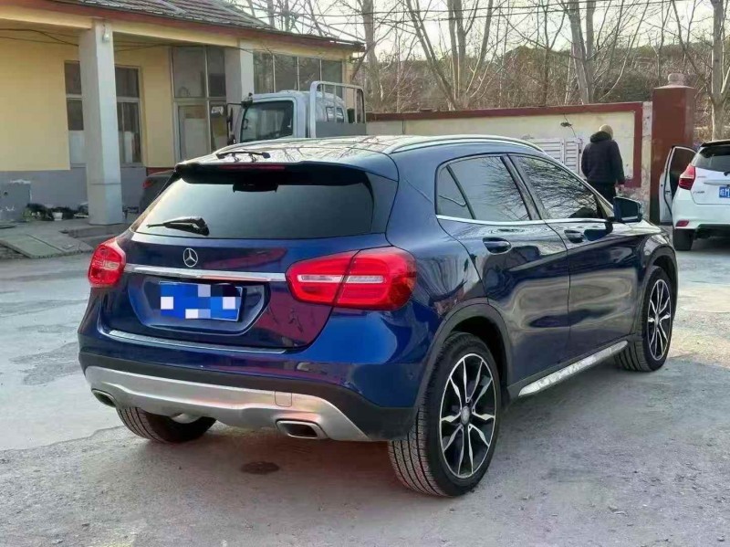 淄博16年奔驰GLA7