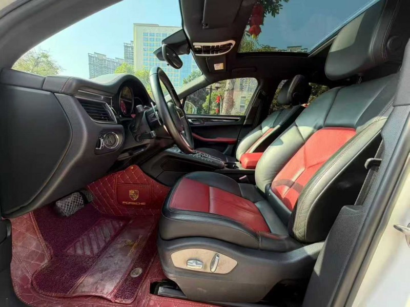 茂名17年保时捷Macan5