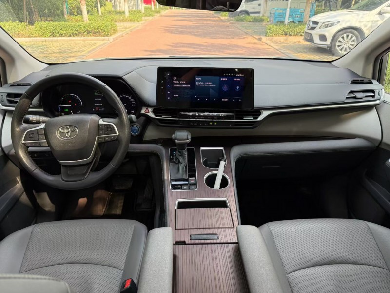 聊城24年丰田格瑞维亚7