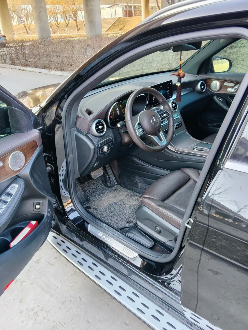 青岛21年奔驰GLC4
