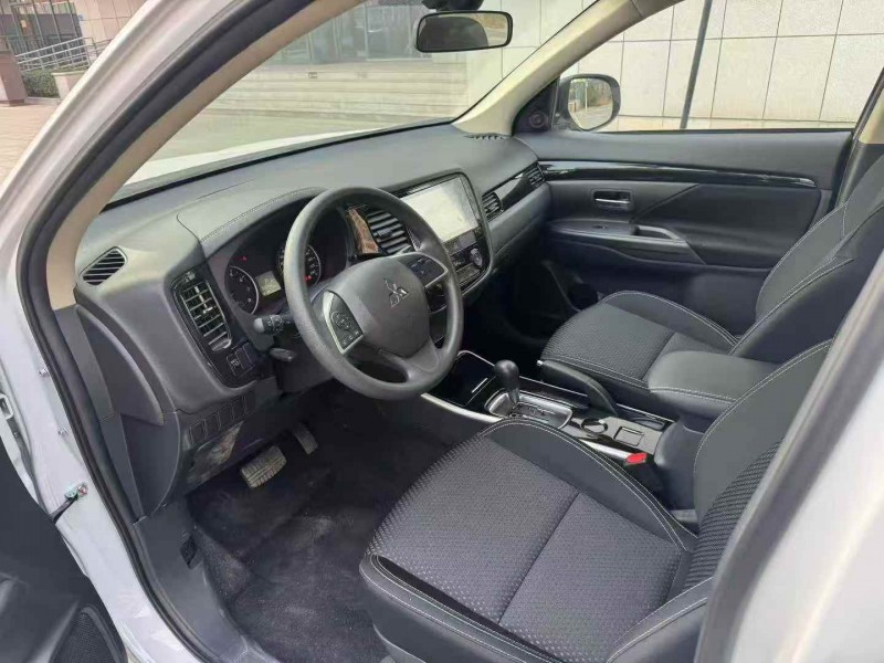 烟台23年三菱欧蓝德4