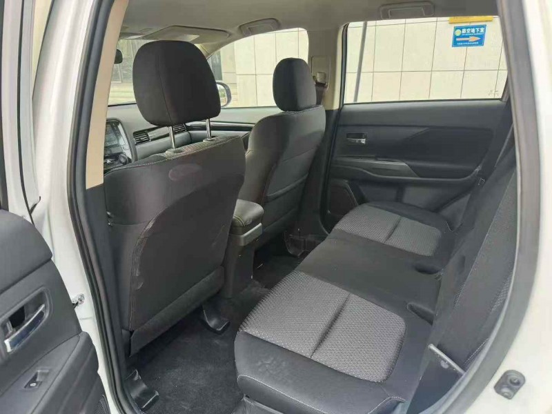 烟台23年三菱欧蓝德5