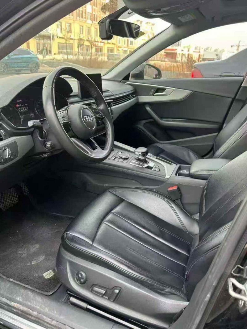 烟台19年奥迪A4L5