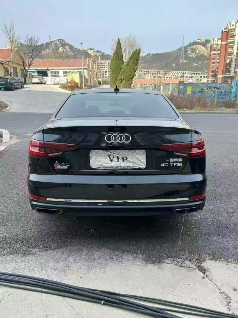 烟台19年奥迪A4L9