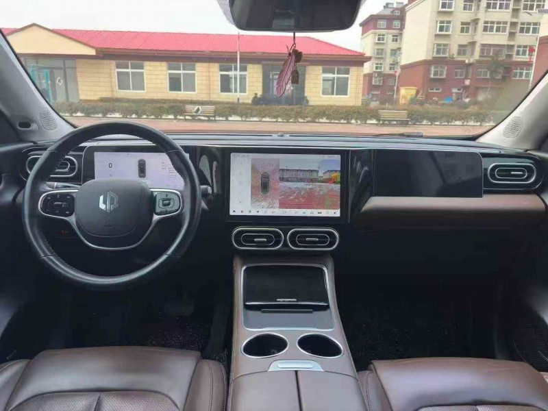 烟台23年零跑汽车C116