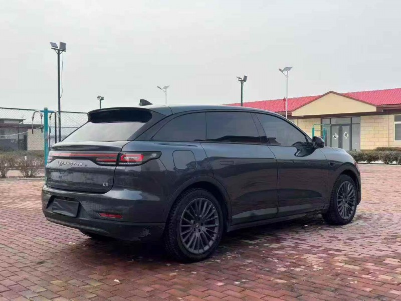 烟台23年零跑汽车C118