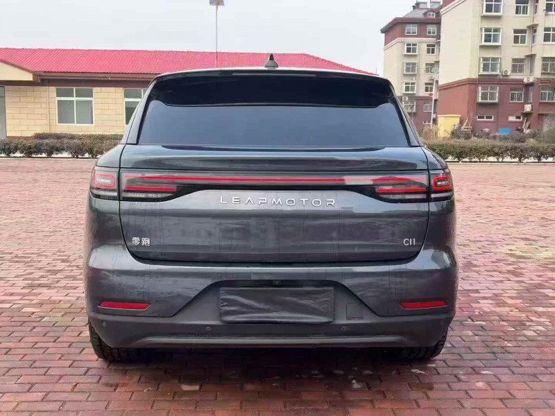 烟台23年零跑汽车C119