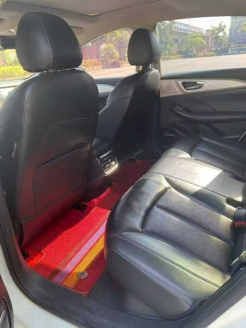 漳州22年荣威ER66