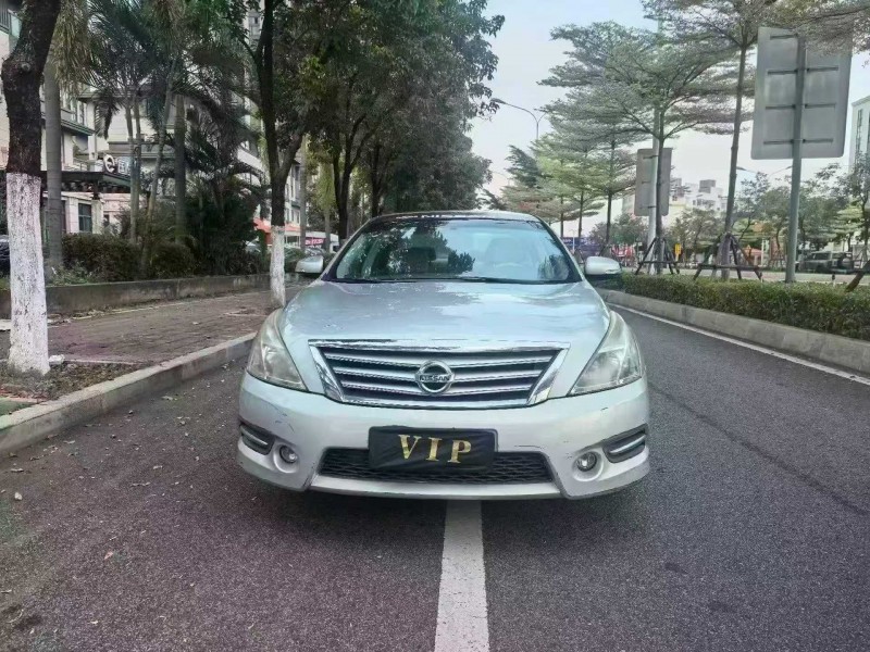 漳州11年日产天籁1