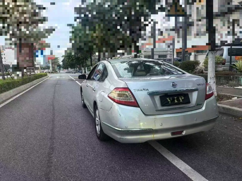 漳州11年日产天籁8