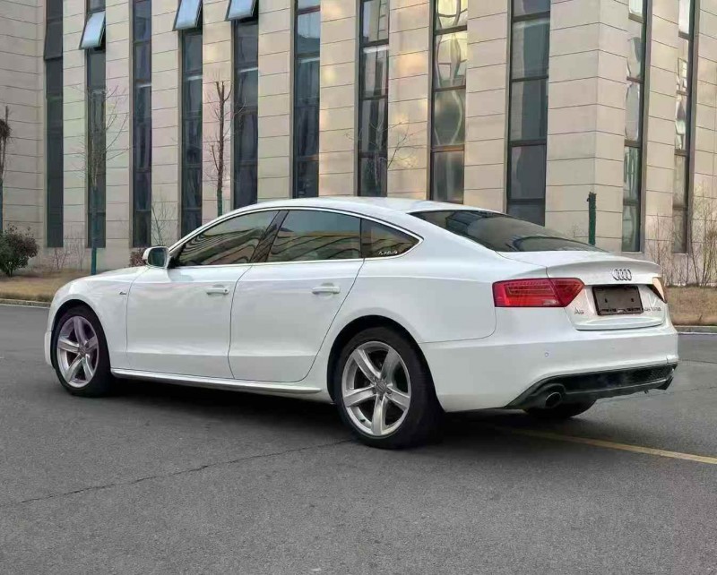 东营17年奥迪A58