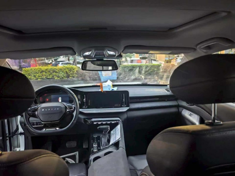 漳州22年宝骏Valli5