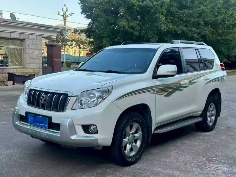 漳州13年丰田普拉多3