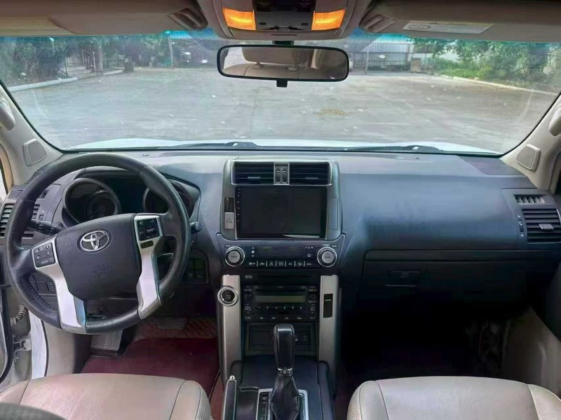 漳州13年丰田普拉多5