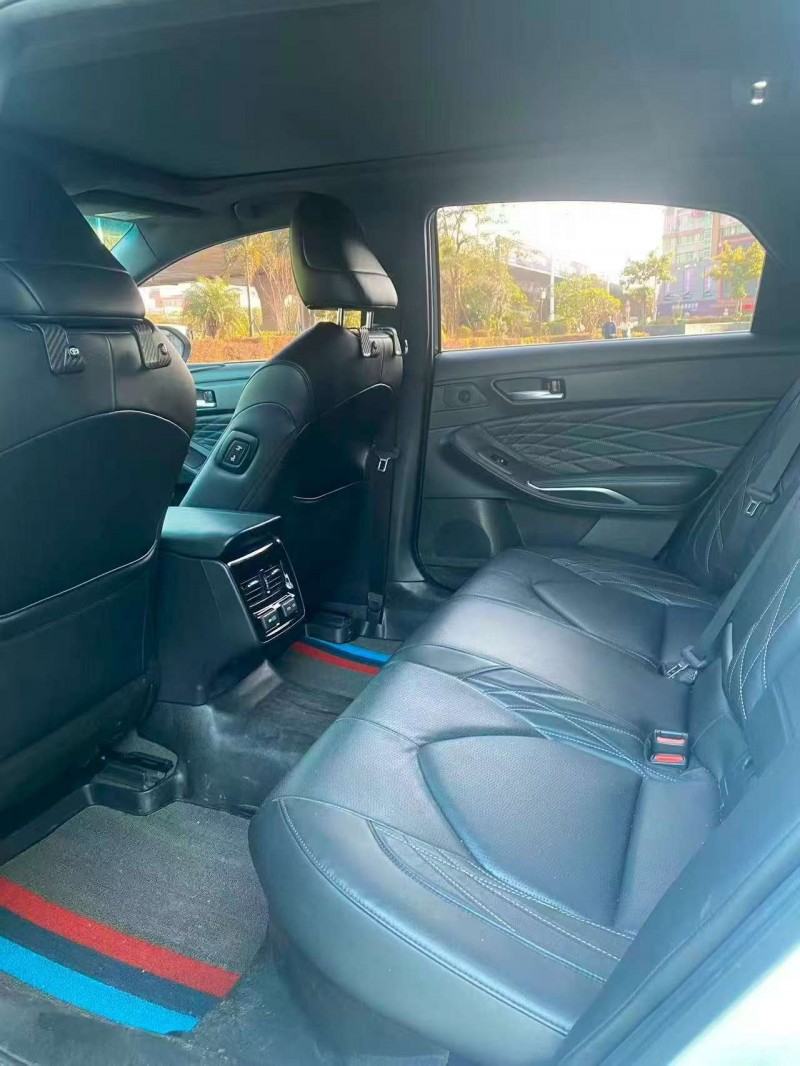 漳州22年丰田亚洲龙6