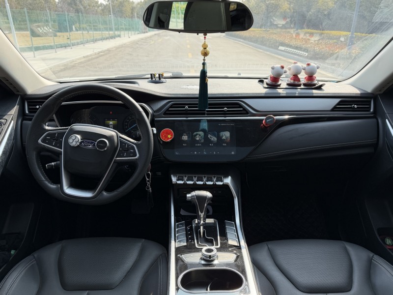 常州19年福特领界4