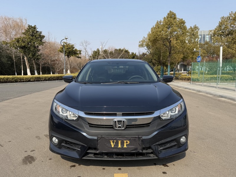 盐城17年本田思域1
