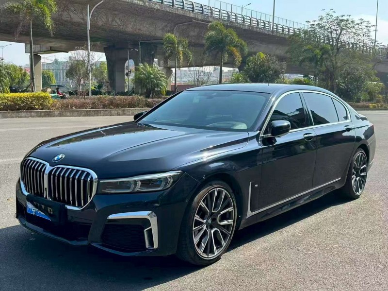 漳州22年宝马7系3