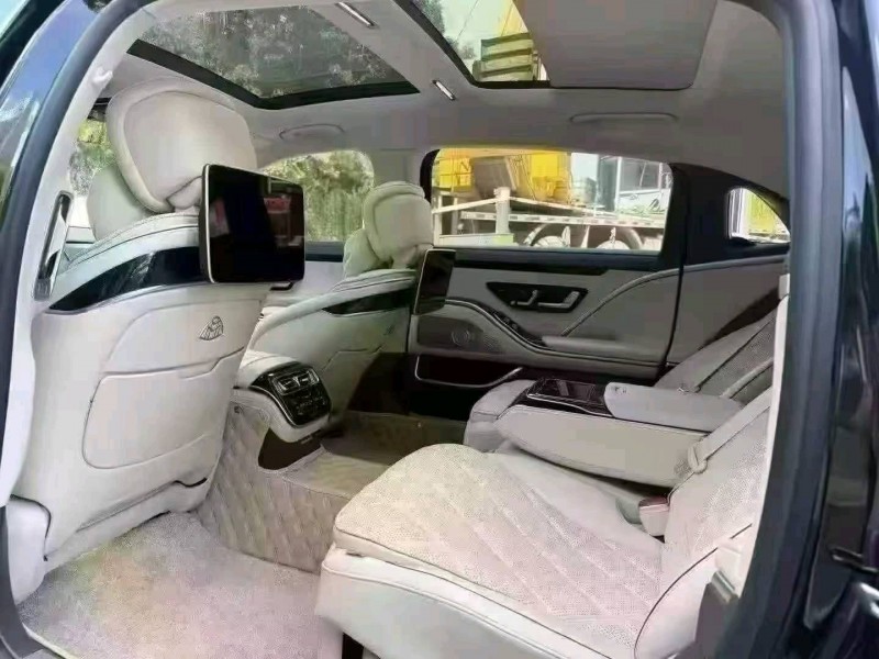 广州21年奔驰迈巴赫S级4