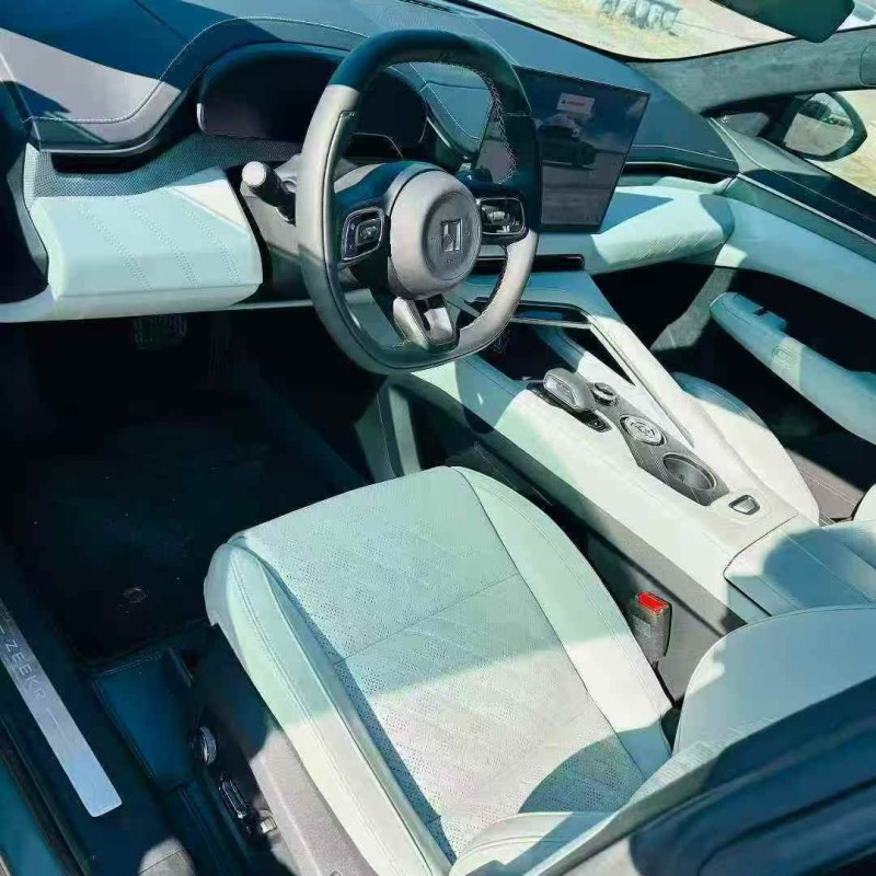 烟台24年极氪汽车0014