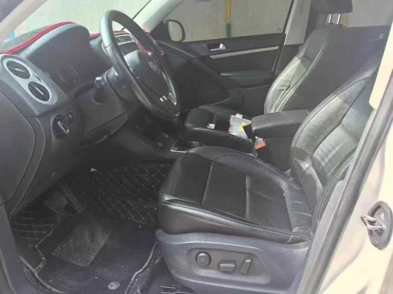 东营16年大众途观6